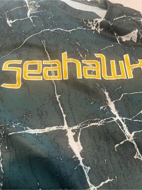 Seahawk Kids XL Graphic Tee with Marble Print Some crackling in letters